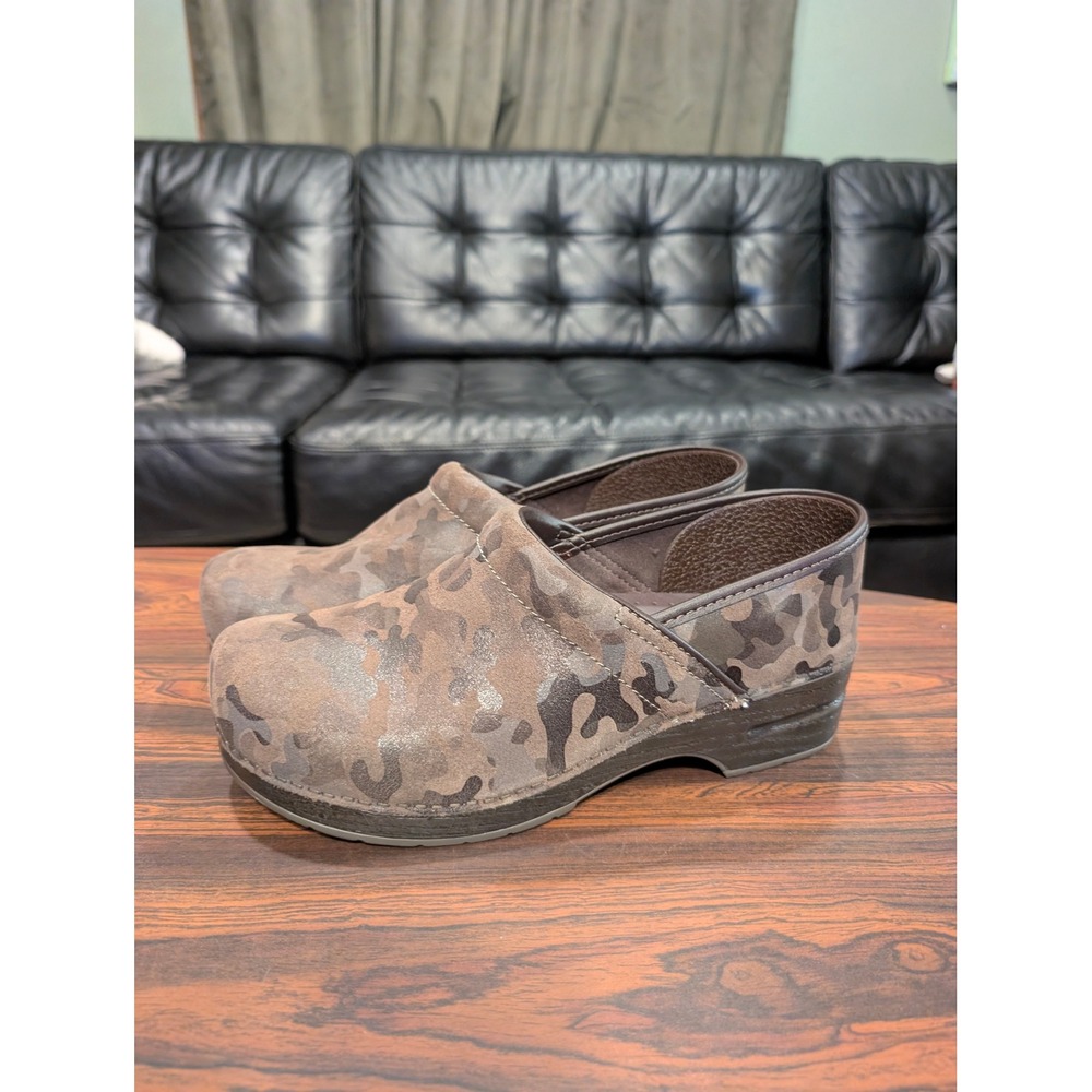 Dansko Professional Brown Camo Suede Metallic Clogs Shoes Womens 42 US 11.5-12